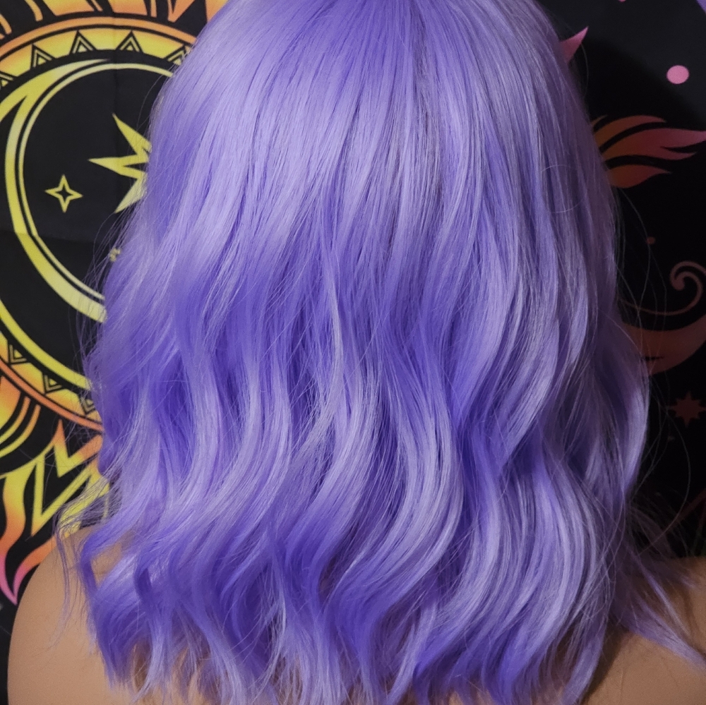 Wig - Picture 3 of 3